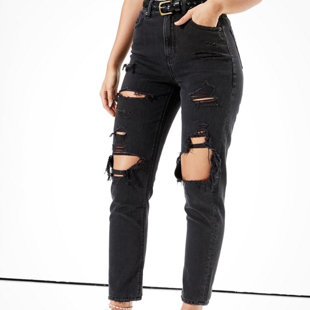 AE Ripped Mom Jean